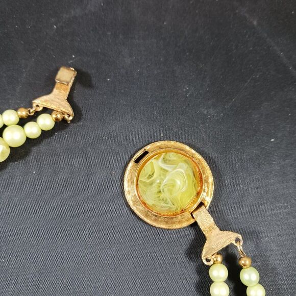 Vintage Y2K Green Lucite Gold Tone Chunky Statement Choker Necklace - Picture 7 of 11